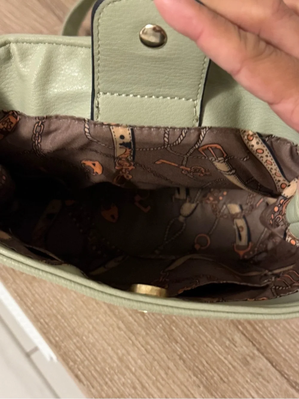N/A compact women’s